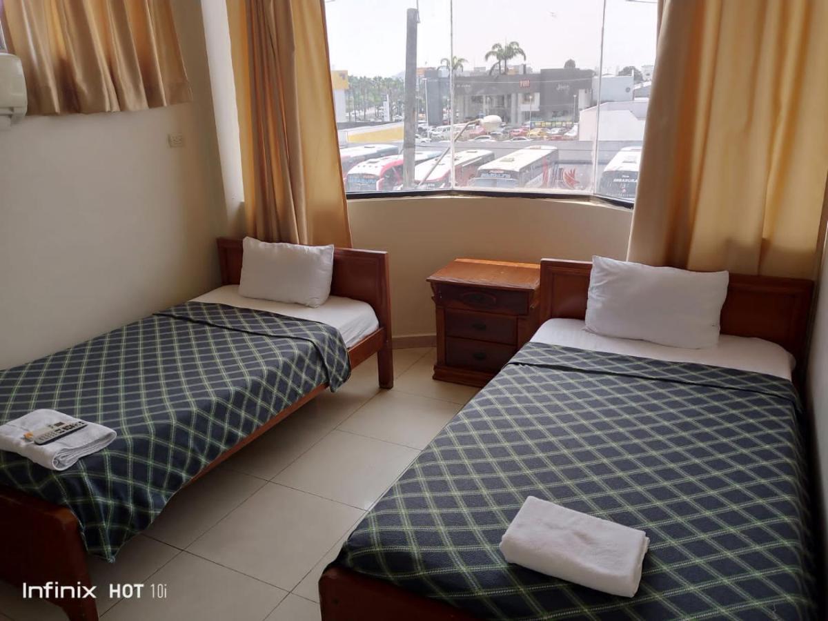 Hostal Posada Del Sol Guayaquil Exterior photo