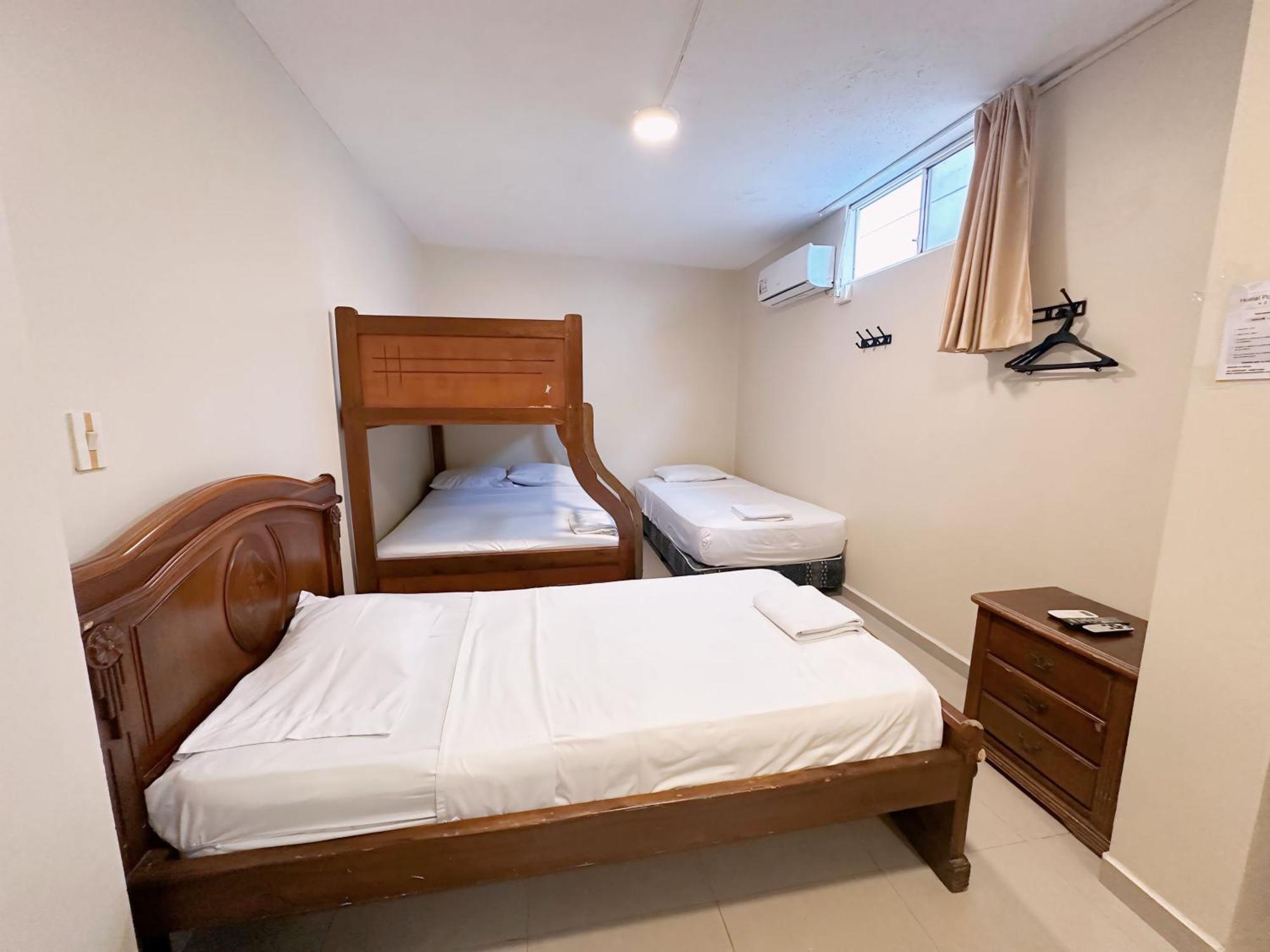 Hostal Posada Del Sol Guayaquil Exterior photo